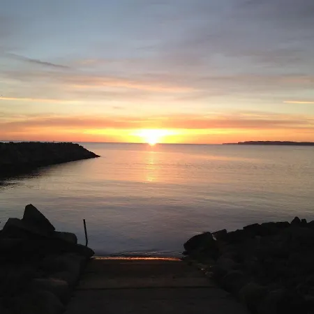 Ein-steinwurf-zum-ostseestrand-ferienwohnung-martha-mit-terrasse Апартаменты *