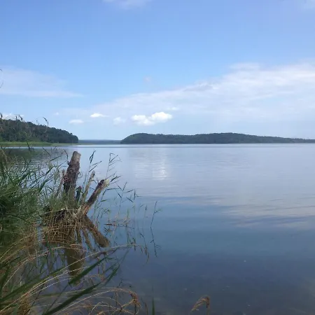 Ein-steinwurf-zum-ostseestrand-ferienwohnung-martha-mit-terrasse