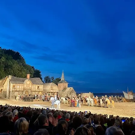 Ein-steinwurf-zum-ostseestrand-ferienwohnung-martha-mit-terrasse *