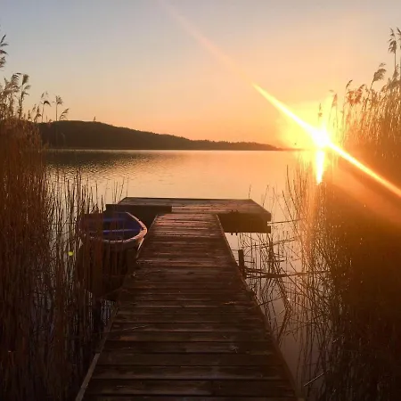 Апартаменты Ein-steinwurf-zum-ostseestrand-ferienwohnung-martha-mit-terrasse