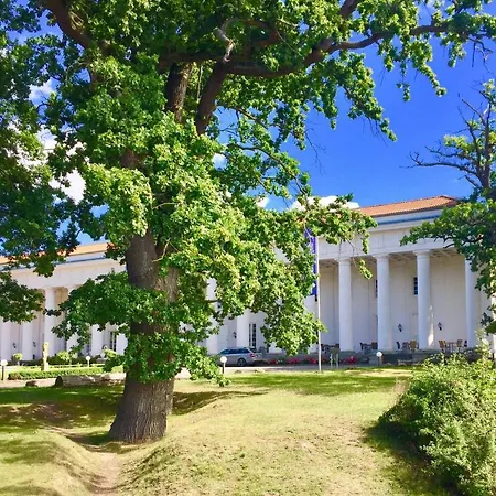 Апартаменты Ein-steinwurf-zum-ostseestrand-ferienwohnung-martha-mit-terrasse *