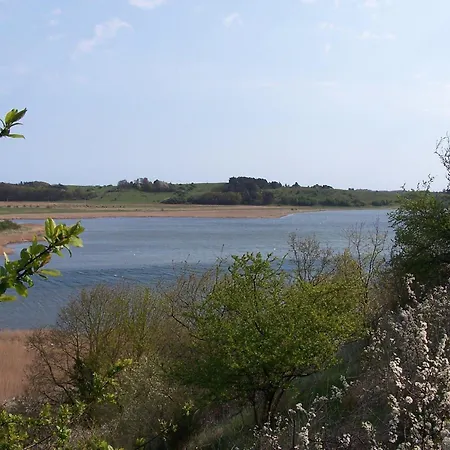 Апартаменты Ein-steinwurf-zum-ostseestrand-ferienwohnung-martha-mit-terrasse *