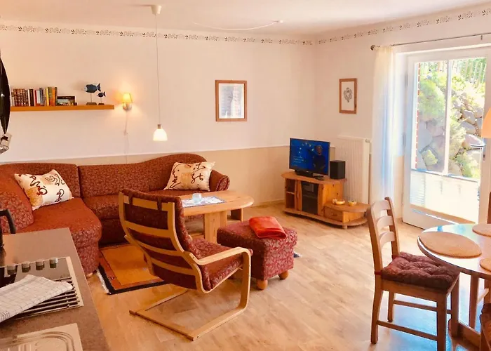 Ein Steinwurf Zum Ostseestrand: Martha Mit Terrasse Apartment *