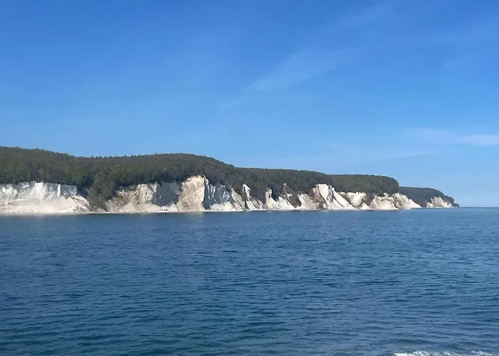 Apartment Ein Steinwurf Zum Ostseestrand: Martha Mit Terrasse